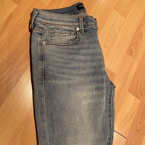 Like *Brand New* Banana Republic Girlfriend Jeans - Picture 7 of 7